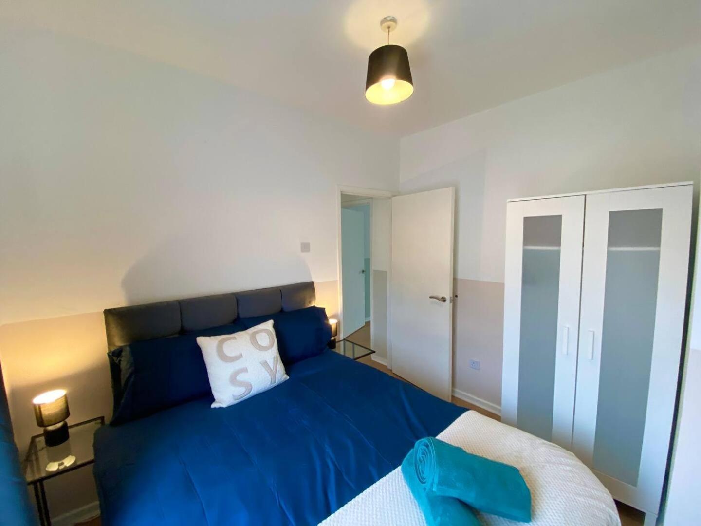 2br Side House Hébergement de vacances *